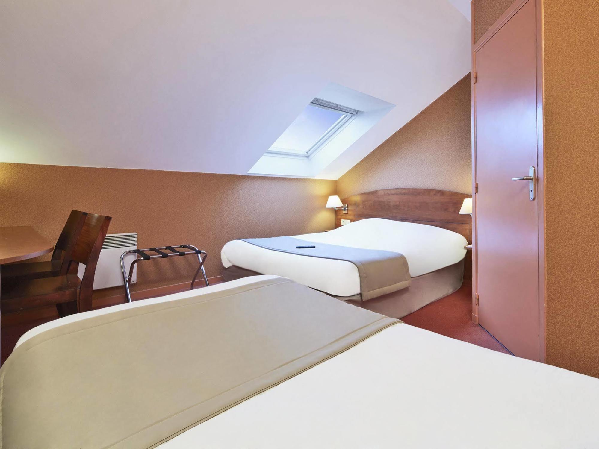 Kyriad Caen Sud Иф Экстерьер фото
